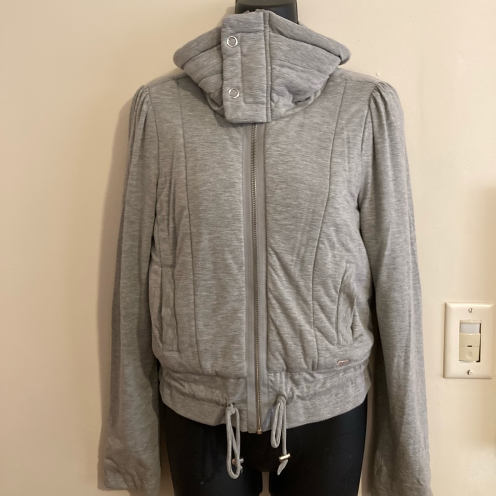 Grey Jacket❓ - Picture 3 of 16